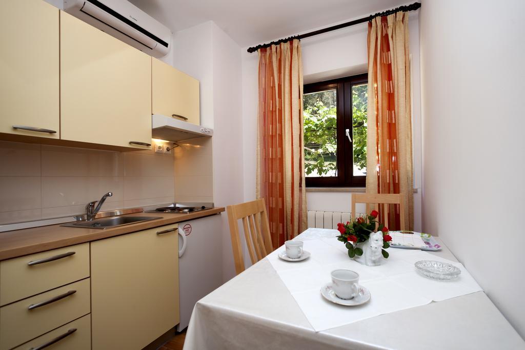 Apartments Prekalj ポレッチ 部屋 写真