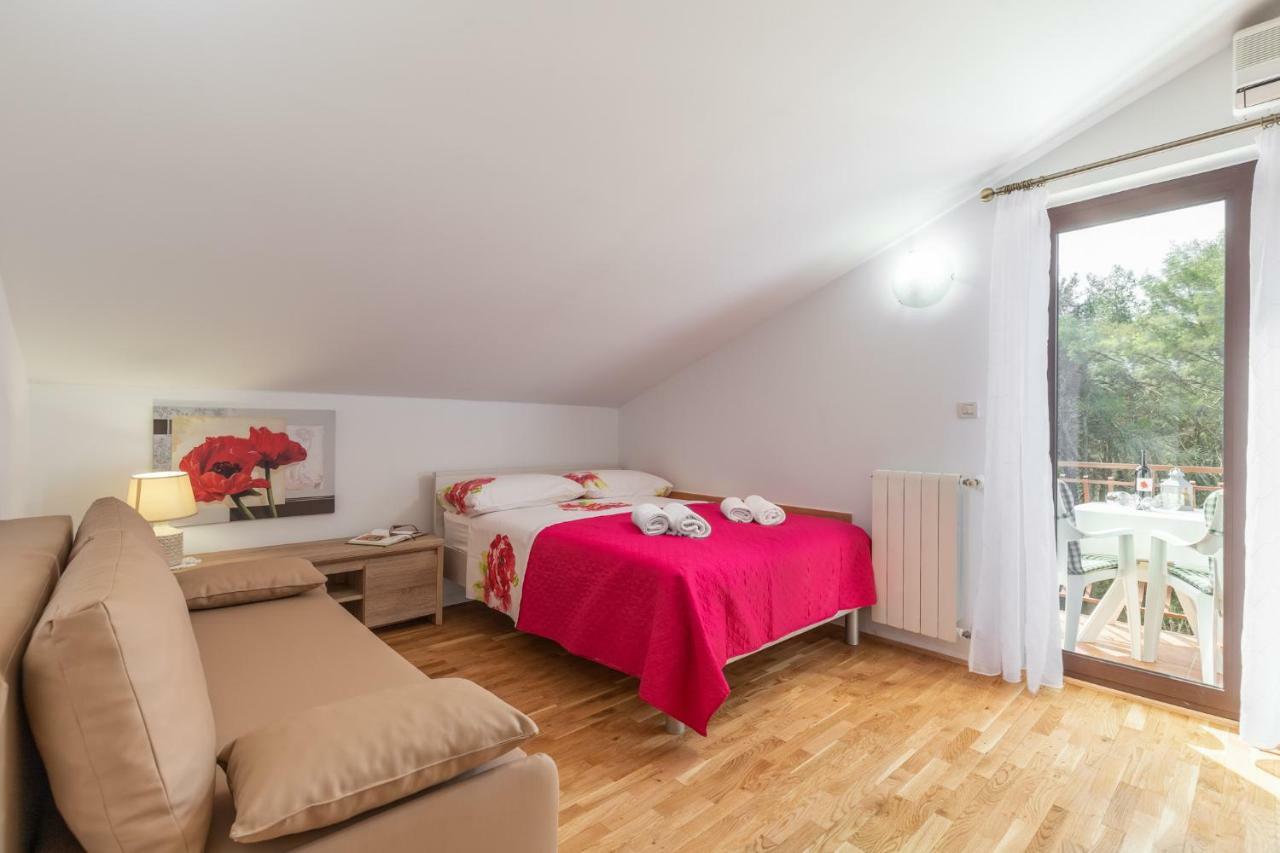 Apartments Prekalj ポレッチ エクステリア 写真