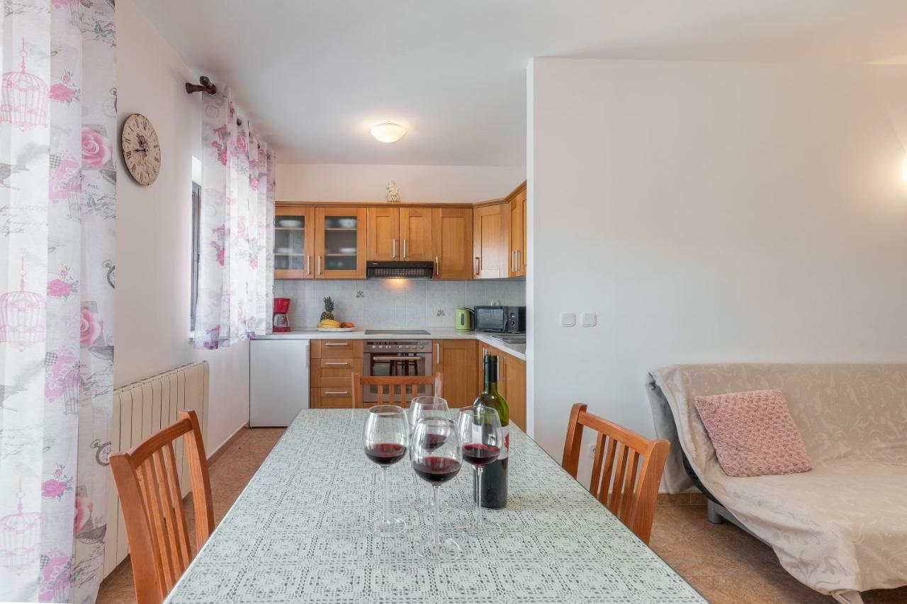 Apartments Prekalj ポレッチ エクステリア 写真