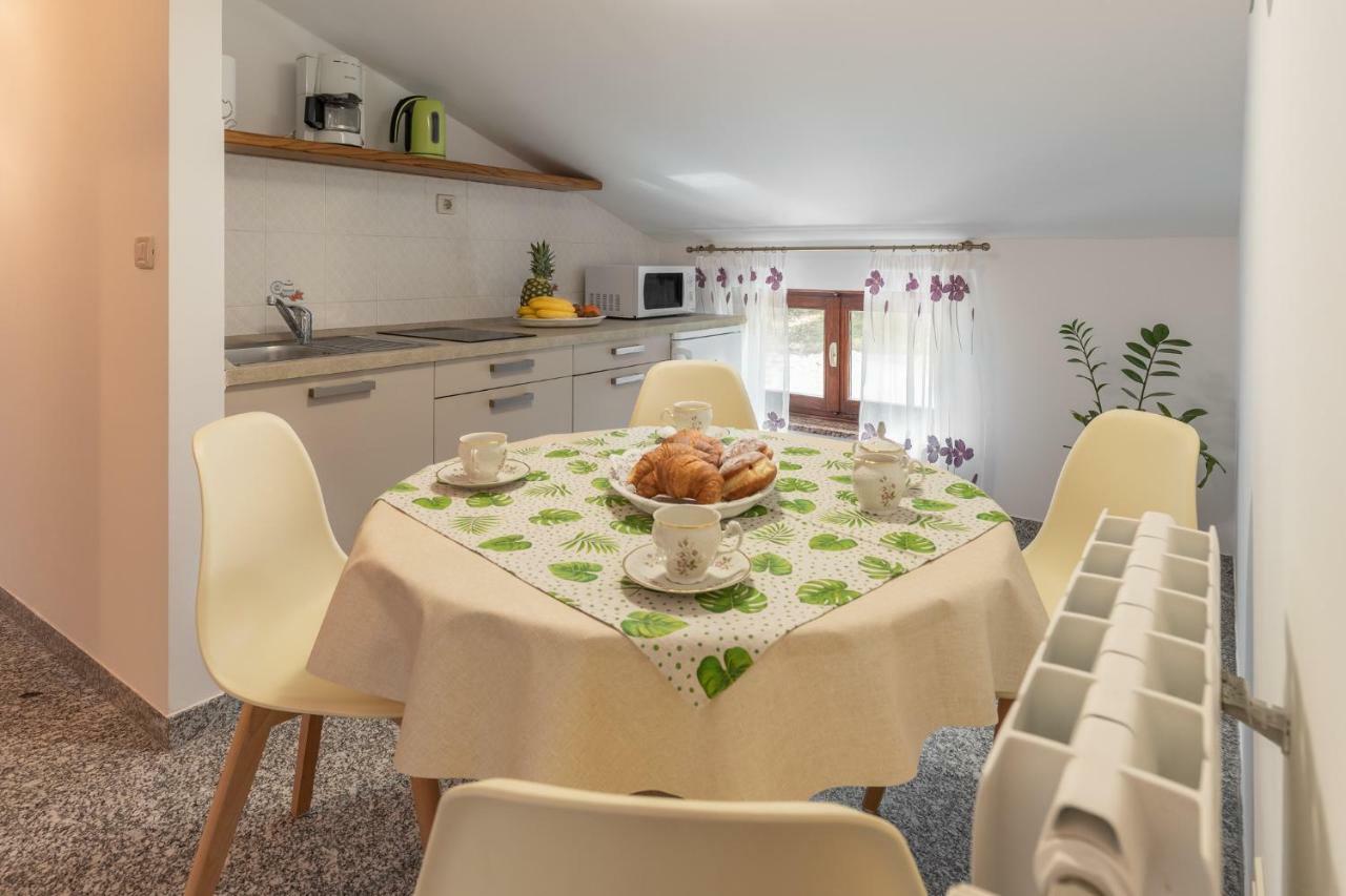 Apartments Prekalj ポレッチ エクステリア 写真