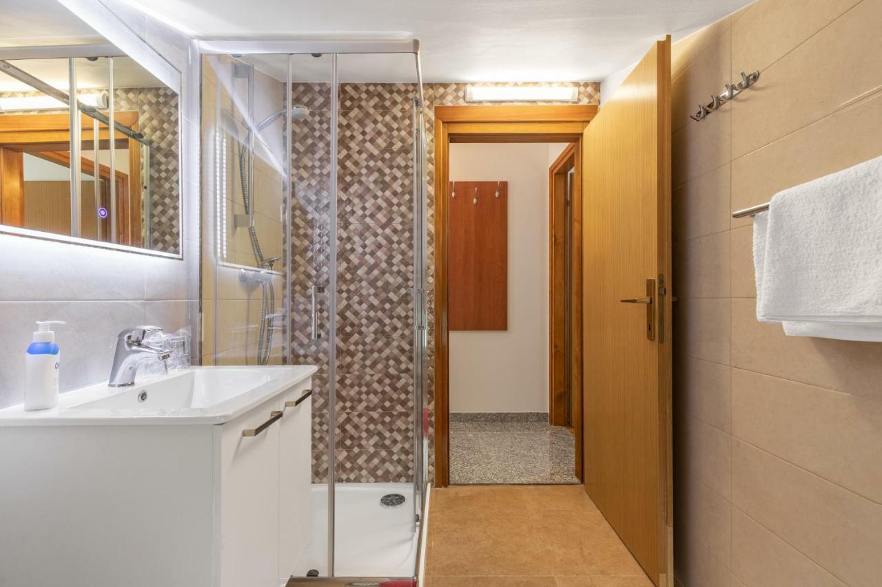 Apartments Prekalj ポレッチ エクステリア 写真