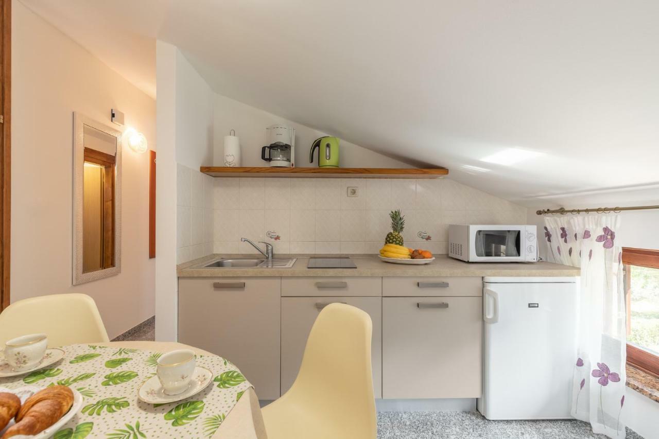 Apartments Prekalj ポレッチ エクステリア 写真